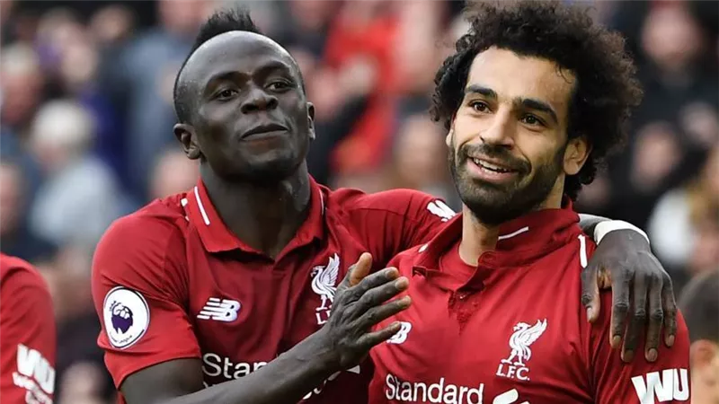في انتظار الكاف..  «يويفا» يستبعد صلاح