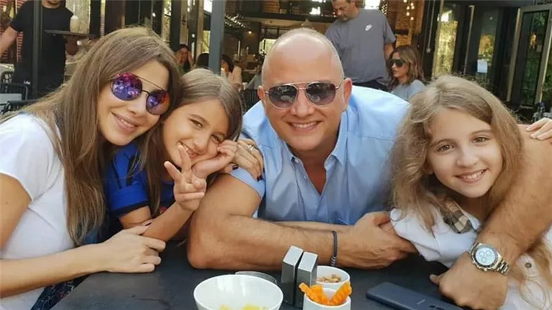 صورة .. نانسي عجرم سفيرة الرضاعة الطبيعية 