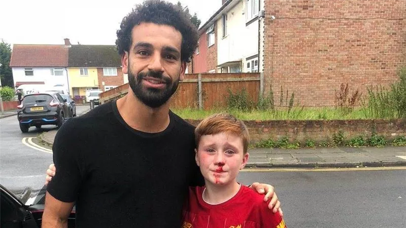 «صلاح الخير».. من معهد الأورام إلي طفل ليفربول 