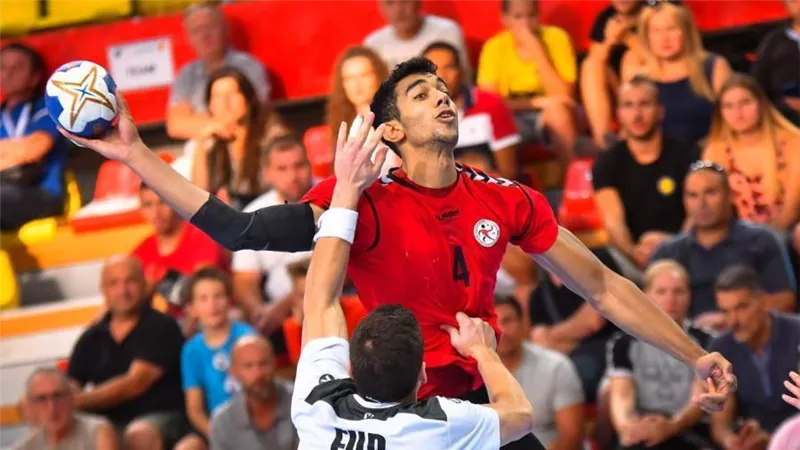 انفراد: تفاصيل مكالمة «الأحمر» التي أبعدت اللول عن «الأحمر»