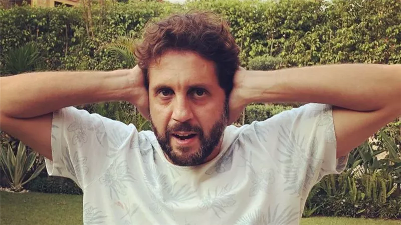 هشام ماجد علي طريقة مؤمن زكريا