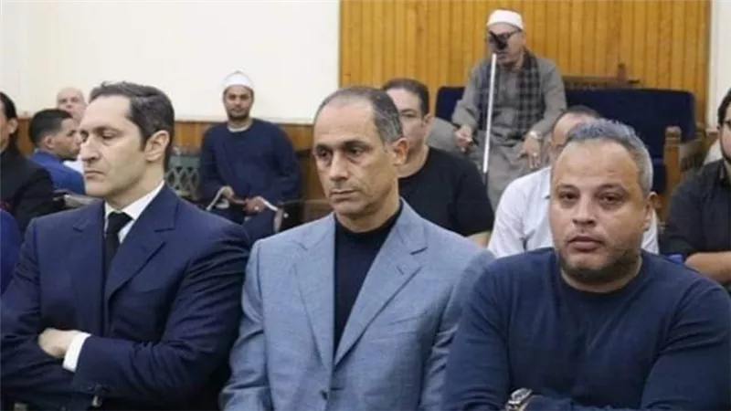 جمال وعلاء مبارك فى عزاء طلعت زكريا