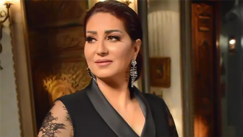 وفاء عامر لـ«خبر أبيض» : نفسي أجسد دور أم الشهيد 