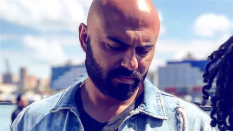 بعد تقديمه قرعة أمم أفريقيا .. 5 توقعات علي لسان أحمد صلاح حسنى