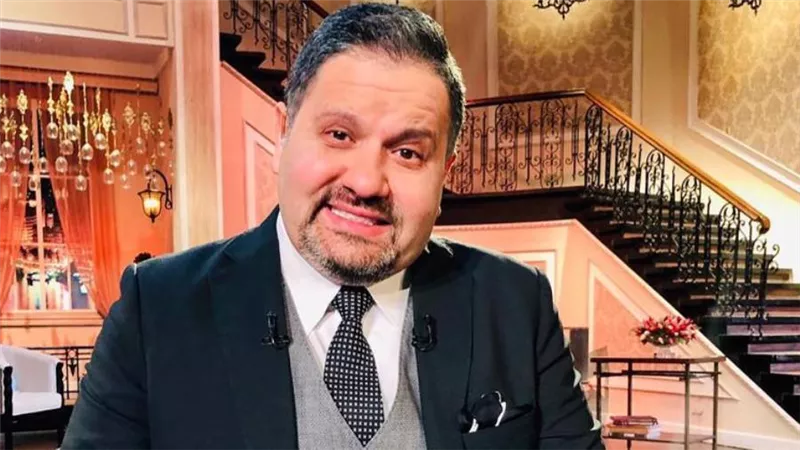 إدوارد يتعاقد على موسم جديد من «القاهرة اليوم»