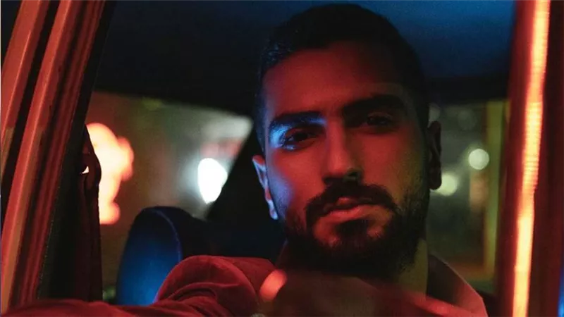 قرار المهن الموسيقية .. إيقاف محمد الشرنوبي بسبب سارة الطباخ