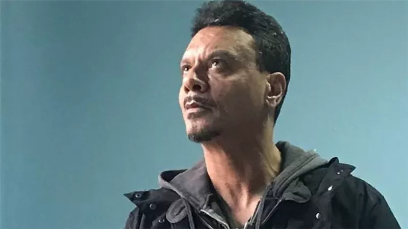 مفاجأة .. عباس أبو الحسن لـ «خبر أبيض» : انتظروا الجزء الثاني من «إبراهيم الأبيض»