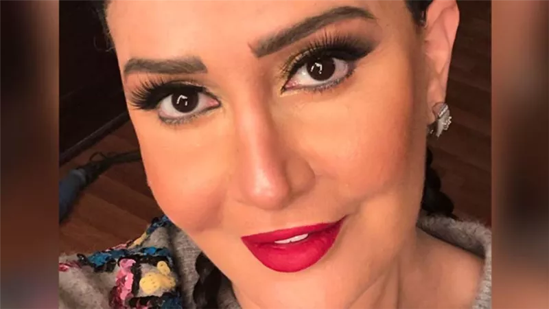 بالفيديو : غادة عبدالرازق قريباً في «خبر أبيض» وبدأت تصوير «حفلة 9» في نزلة السمان