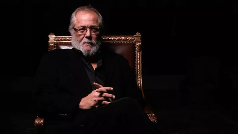 صحافة زمان .. صدفة التمثيل التي أنقذت محمود عبدالعزيز من «دودة القطن»
