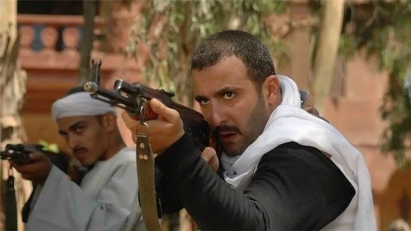 خاص .. أول تعليق من السقا عن التجهيز لجزء ثالث من «الجزيرة»