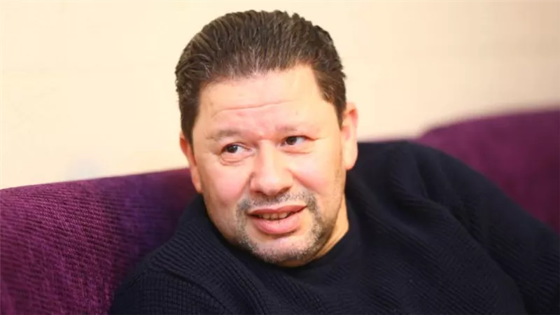 رضا عبدالعال لـ «خبر أبيض» : السوبر المصري خارج التوقعات وماتش القمة مالوش لازمة 