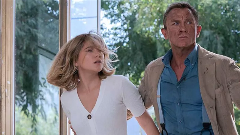 10 معلومات لابد أن تعرفها عن فيلم «جيمس بوند» الجديد