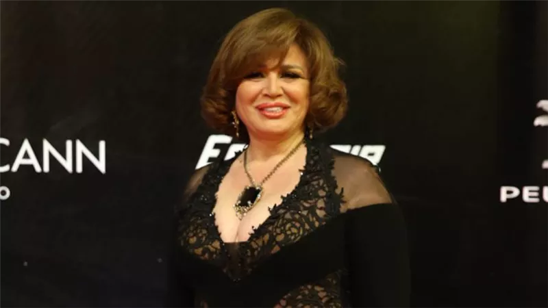 إلهام شاهين : أفكر في الوقوف على خشبة المسرح وأدرس عرضاً جديداً