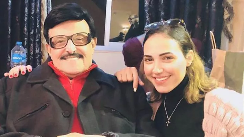 إيمى طلعت زكريا : سمير غانم ساعدنى على تحقيق حلم والدي