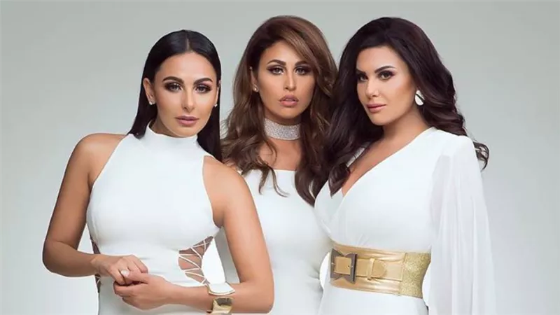 ميس حمدان عن صورتها مع مي ودانا : هنا الزاهد جمعتنا فى برنامجها 