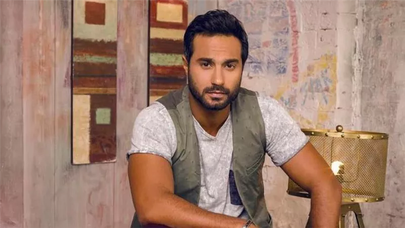 كريم فهمي يستأنف تصوير «ونحب تاني ليه» والمخرج يمنع الإجازات