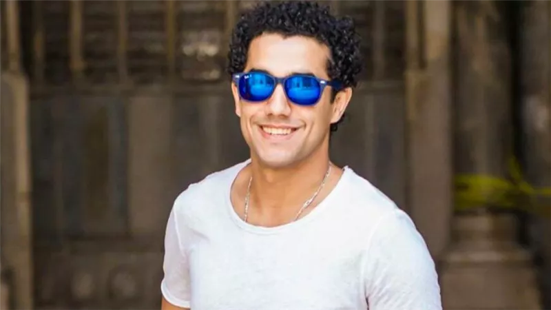 ميدو عادل : أنا شيخ وسائق ورجل أعمال في رمضان