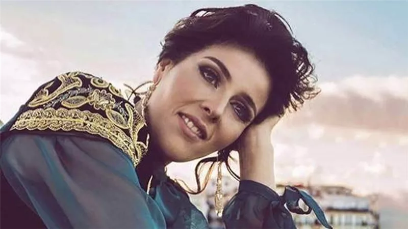 سعاد ماسي تقترب من لقب الأفضل في إفريقيا في جوائز Songlines العالمية