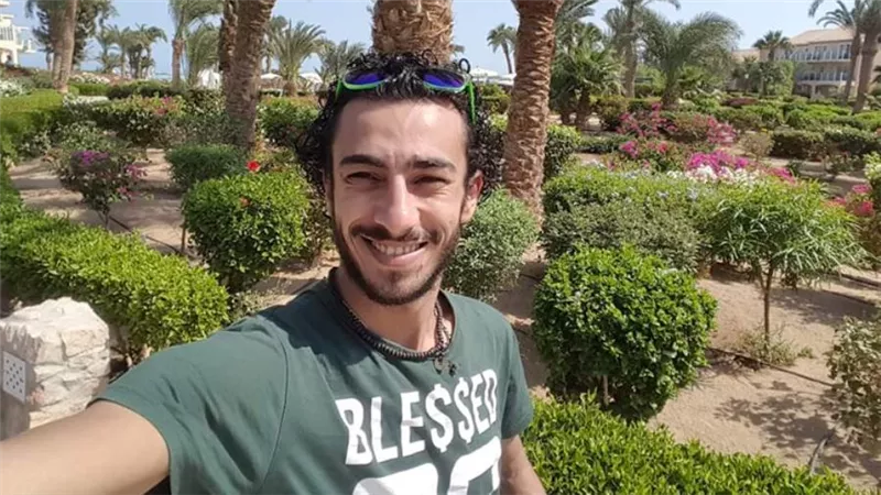 عمرو مصطفى مؤدي صوت بكار يكشف كواليس العمل وتفاصيل لقاء الكينج