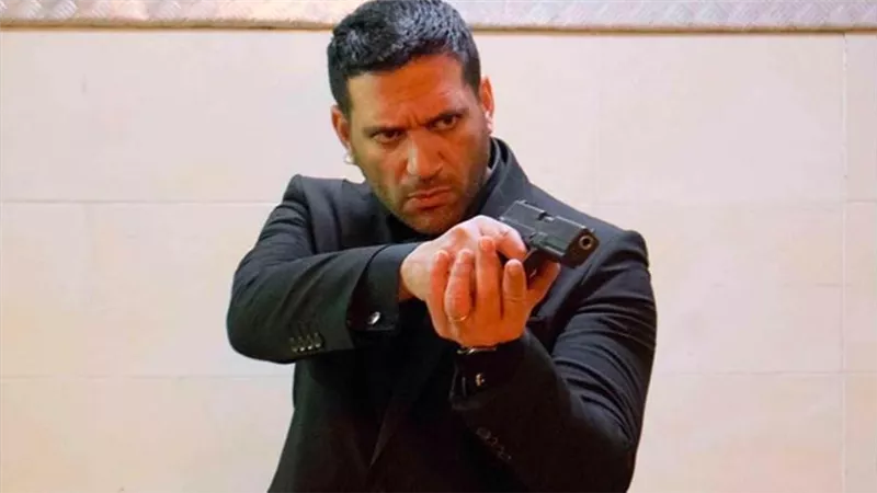 حسن الرداد عن نجاح «شاهد عيان» : أنا أول من قدمت دور الضابط بدون شنب