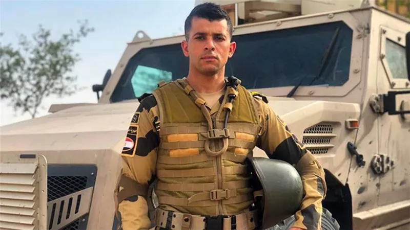 رامز أمير : تصوير اقتحام البرث استغرق أكثر من أسبوع وتواصلنا مع أبطال الملحمة لمعرفة التفاصيل