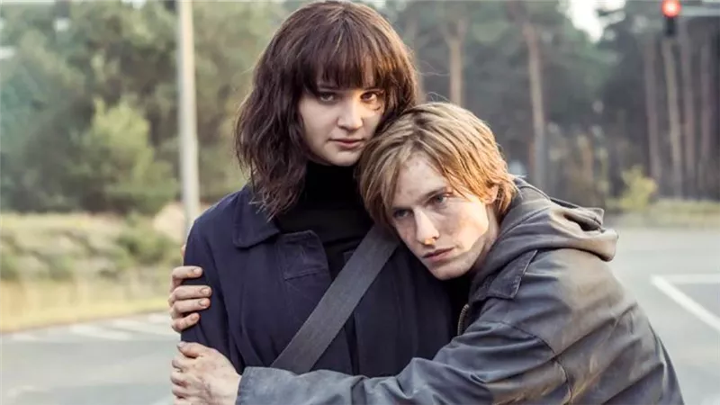 5 أسباب تدفعك لمشاهدة مسلسل «Dark» على نتفليكس