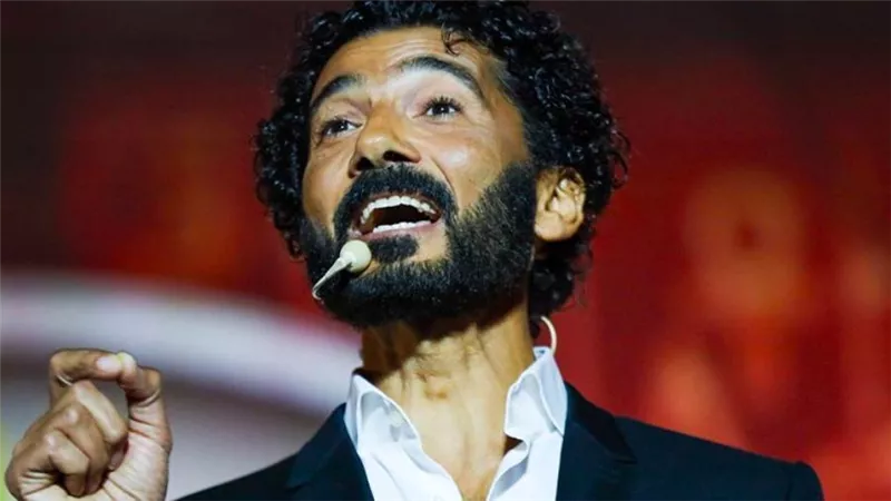 بلاغة خالد النبوي تلفت الأنظار في حفل قرعة بطولة العالم لكرة اليد