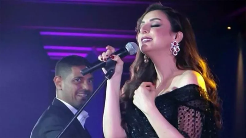 بعد شائعة زواجه من أنغام .. من هو الموسيقار هاني فرحات في 10 صور؟