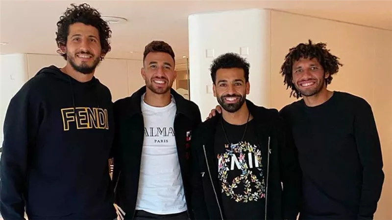 صلاح وتريزيجيه والنني وحجازي .. نجوم مصر في البريميرليج في صورة واحدة للمرة الأولى