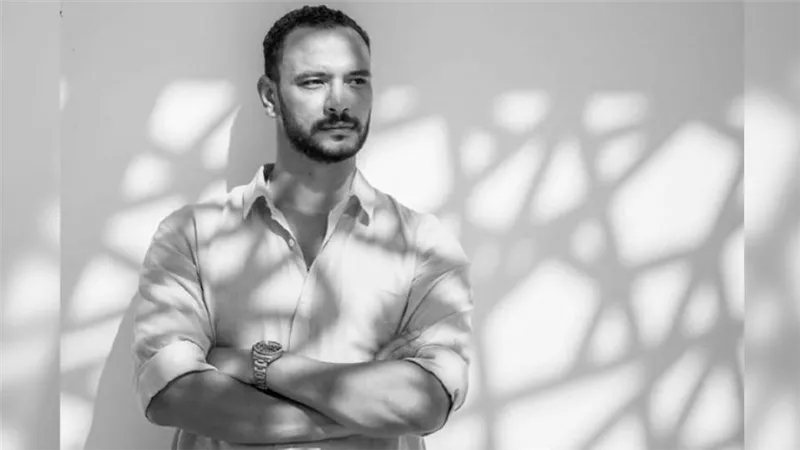 أحمد خالد صالح : أجسد دور موظف بشركة تأمين في مسلسل أنصاف مجانين