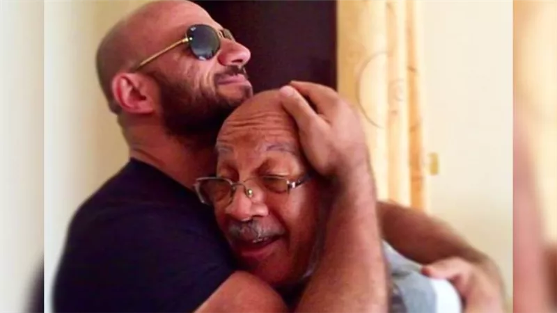 أحمد مكي في الذكرى السنوية الأولى لوفاة والده : دائماً أتذكرك وأدعو لك