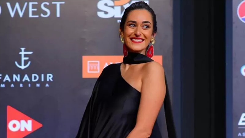 أمينة خليل آخرهم .. نجوم أعلنوا إصابتهم بـ كورونا بعد تعافيهم