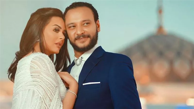 أحمد خالد صالح وهنادي مهنا يحتفلان بحفل زفافهما يوم الجمعة 6 نوفمبر