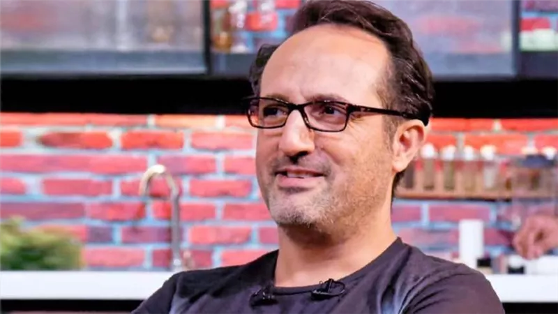 شريف مدكور في عيد الحب : عندي برود عاطفي ومعرفش مشاعر الحب شكلها إيه