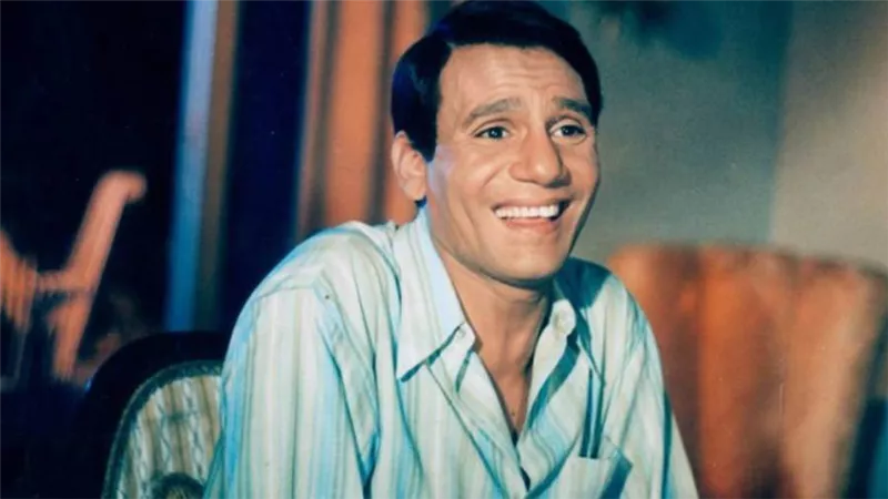 كواليس المشهد الذي أصاب عبدالحليم حافظ بالإكتئاب وأدى إلى تأجيل تصوير فيلم أبي فوق الشجرة