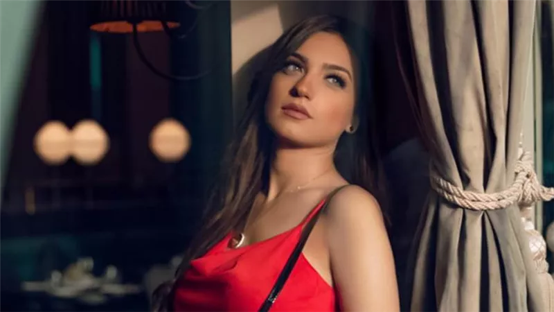 قريباً .. عرض برنامج ليلة الخميس تقديم ياسمين عز على شاشة mbc مصر