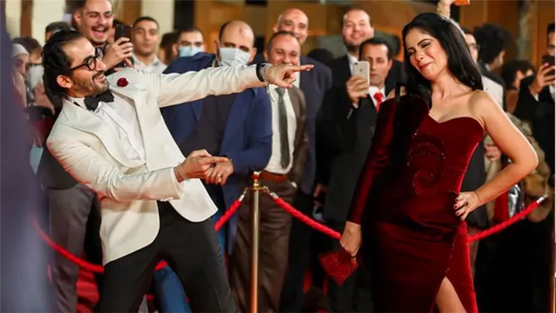 كشف حساب القاهرة السينمائي 2020 .. أحمد حلمي ومنى زكي أفضل couple في المهرجان