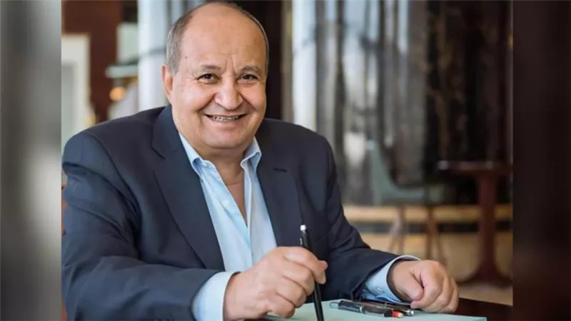 تقرير الحالة الصحية للكاتب وحيد حامد : دخل مستشفي الصفا من 3 أيام ويعاني من مشاكل في الكبد