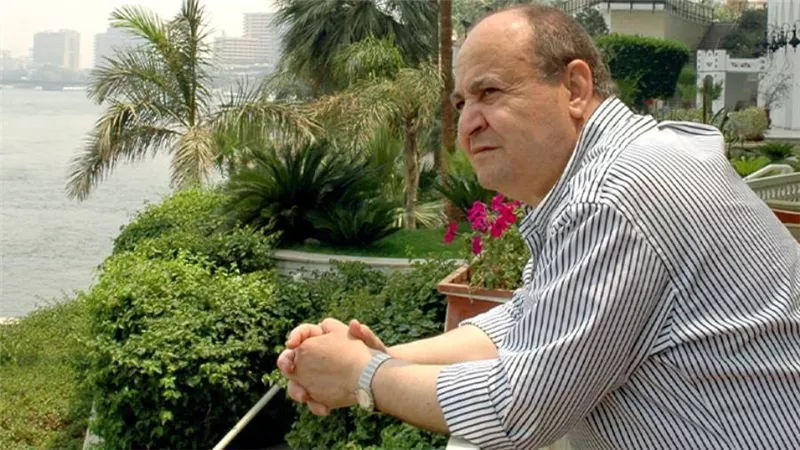 لماذا هو فارس الكلمة ؟ .. 9 جمل أثرت في حياة المصريين بقلم وحيد حامد