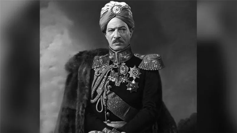 عيد ميلاد نجيب الريحاني .. تعرف على حكاية 8 مغامرات نسائية فى حياة الضاحك الباكي