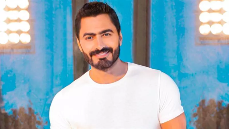معجزات نجم الجيل .. بعدما تنفس عبدالحليم تحت الماء ومسك الهوا بإيديه تامر حسني يعالج من الشلل ويعيد الذاكرة