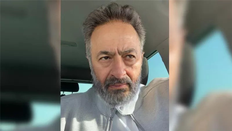 حمادة هلال يظهر بـ لوك رجل عجوز في مسلسل المداح رمضان 2021