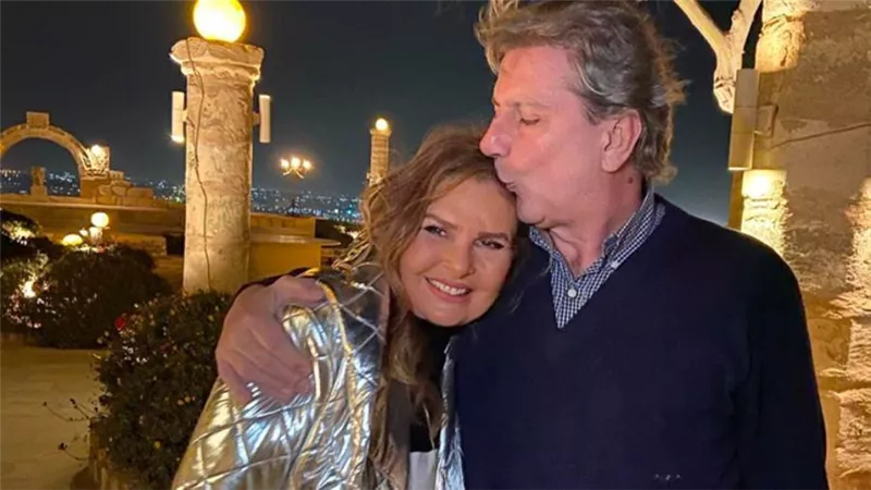 ظهور نادر لرجل الأعمال خالد صالح سليم احتفالا بعيد ميلاد زوجته يسرا