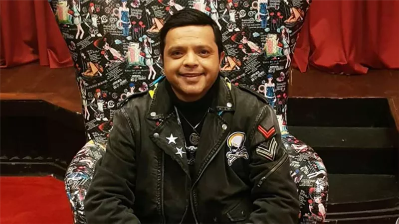 أبرزهم محمد هنيدى .. نجوم المسلسلات الإذاعية في رمضان 2021