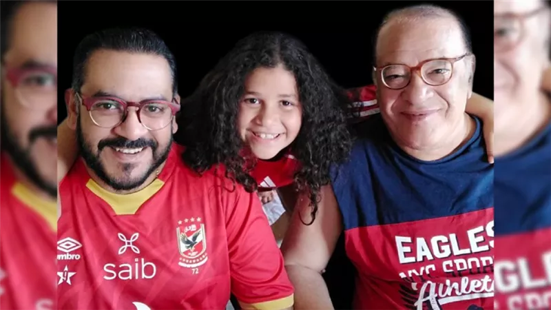 صلاح عبدالله الزمالكاوي لبس أحمر وبارك لـ الأهلي : والله من قلبي