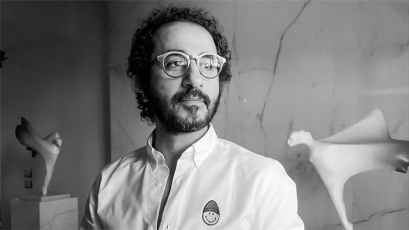 أحمد حلمي يظهر بـ لوكين مختلفين في فيلمه الجديد إكس وتشاركه البطولة روبي