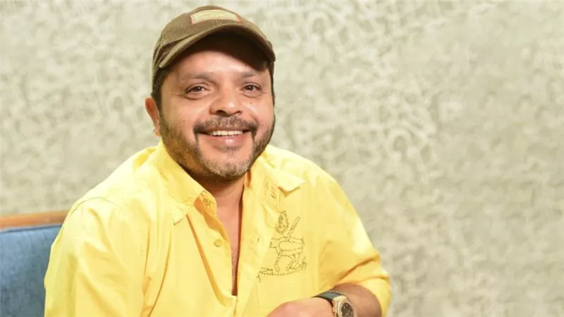 الجواهرجي والمرعي وعقلة الإصبع .. محمد هنيدي يعلن عن 3 أفلام جديدة بعد نجاح الإنس والنمس