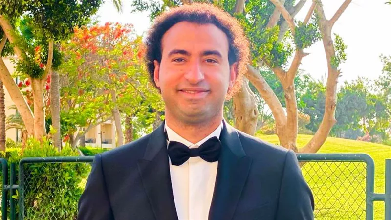 علي ربيع بعد عقد قرانه : لسه هعمل فرح وعملت حاجة على الضيق علشان دلال عبدالعزيز