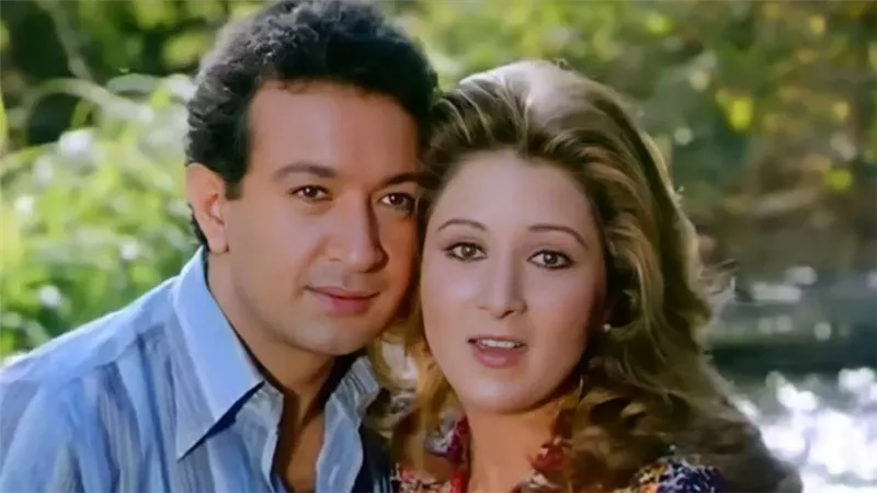 بوسي في ذكرى رحيل نور الشريف : نور مامتش هو عايش معانا وبنحس بيه