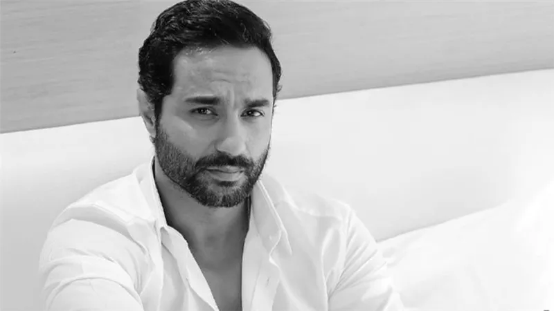 أصيب بجلطتين في الرئة وكورونا ليست السبب .. تفاصيل الحالة الصحية لـ كريم فهمي